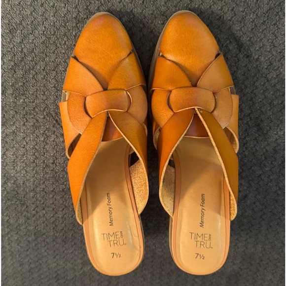 Time and Tru Shoes - Women’s Time and Tru brand shoes size 7.5